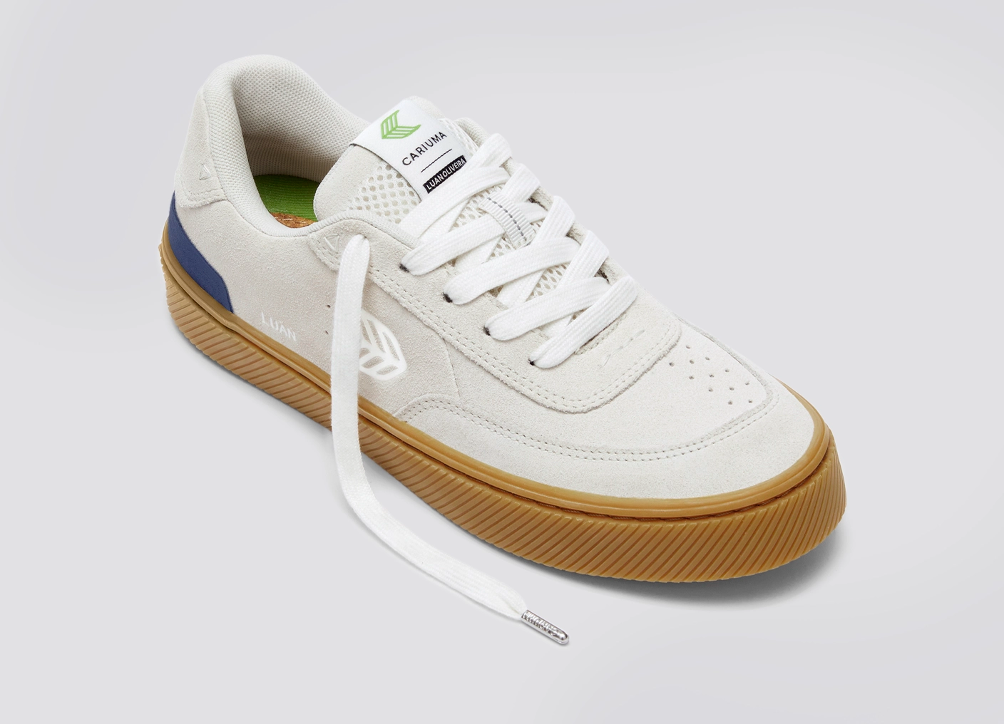 LUAN PRO Suede Smoke White